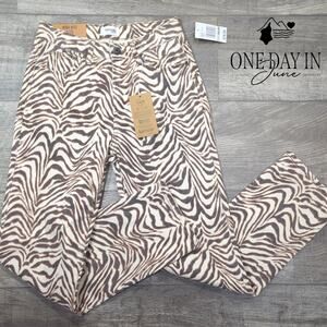 Kensie Jeans The Ella High Rise Straight Jeans Size 0